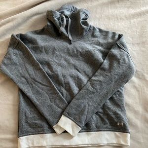 Under Armour Sweatshirt